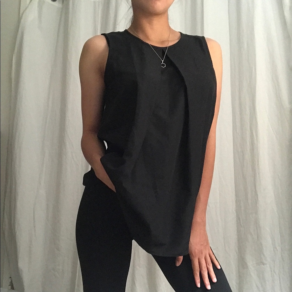 Solid Sleeveless Top